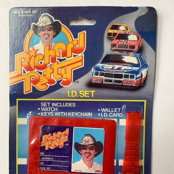 1984 Richard Petty I.D. Set Toy Vintage New in Package - Picture 2 of 5